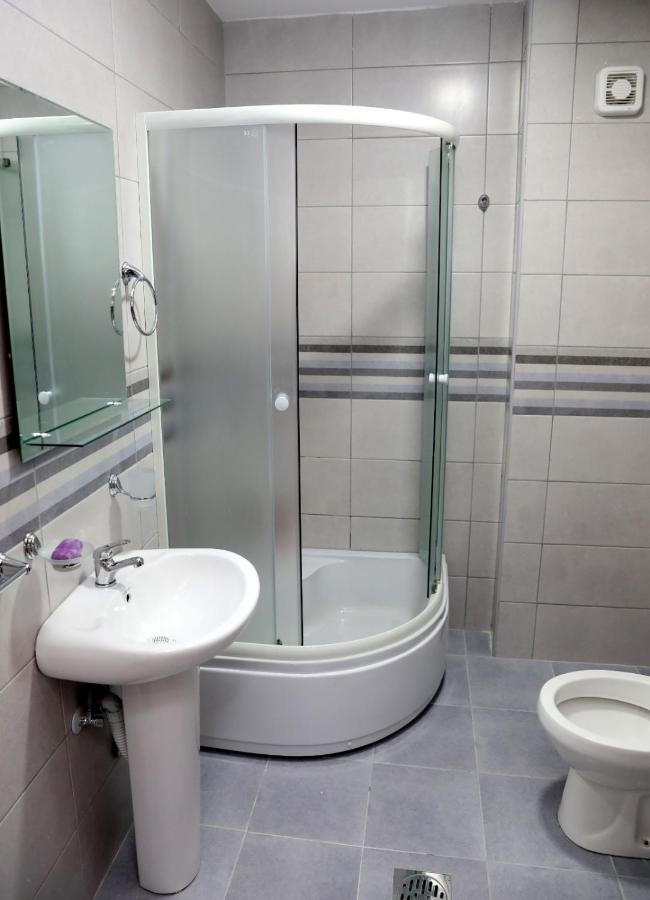 Apartman Frida Apartment Niksic ภายนอก รูปภาพ